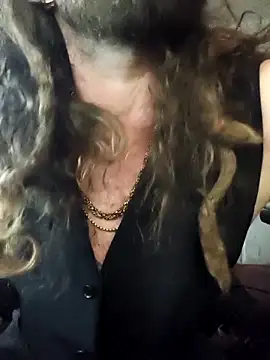 Ozomitro online show from 23, 9, 2025