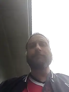 Ozomitro online show from 14, 9, 2025