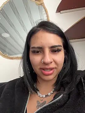 Hilary pinkk online show from 1, 2, 2026