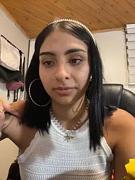 Hilary pinkk online show from 31, 10, 2025