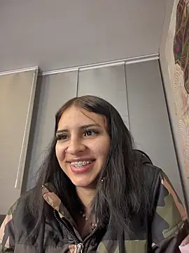 Hilary pinkk online show from 20, 11, 2025