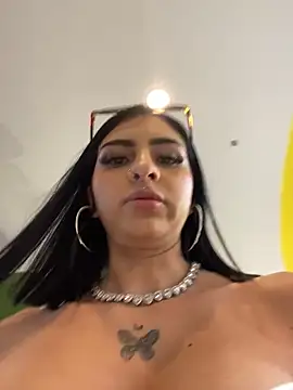 Hilary pinkk online show from 8, 4, 2026