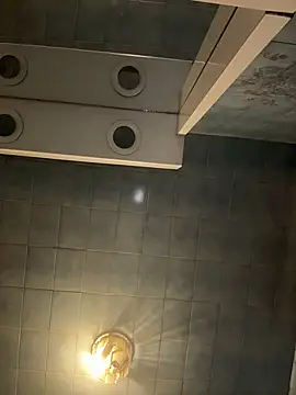 Hilary pinkk online show from 3, 4, 2026