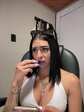 Hilary pinkk online show from 30, 9, 2025