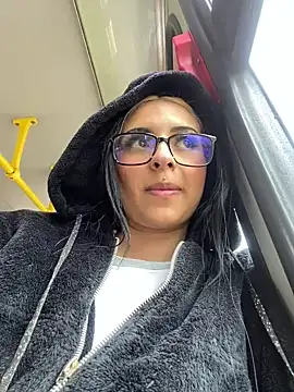 Hilary pinkk online show from 4, 3, 2025