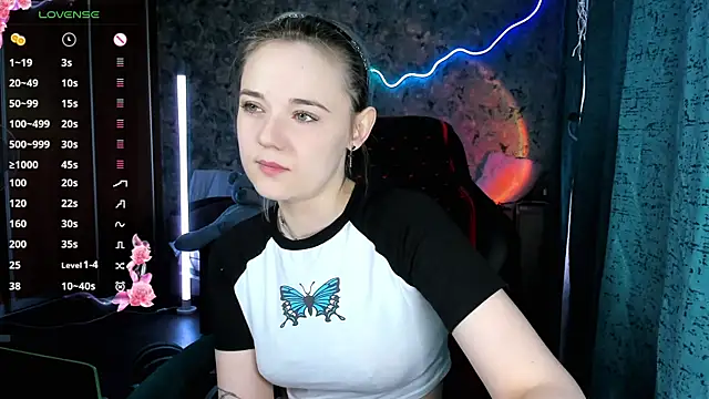 Snapshot of Your_small_bunny chatting on 20, 6, 2026 Your small bunny online show from 20, 6, 2026