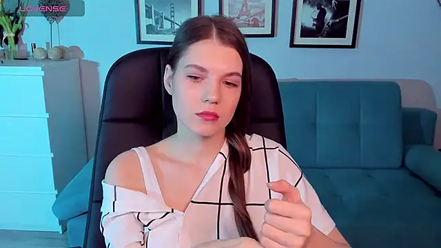 BellaSweetHeart online show from 7, 3, 2025