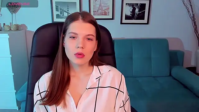 BellaSweetHeart online show from 7, 3, 2025