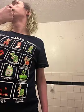 tallnerdyguy online show from 2, 4, 2026