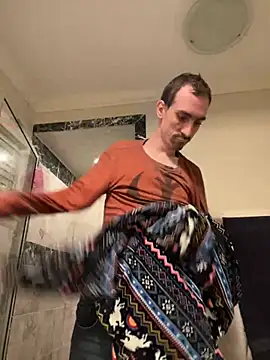 Snapshot of tallnerdyguy chatting on 7, 6, 2026 tallnerdyguy online show from 7, 6, 2026
