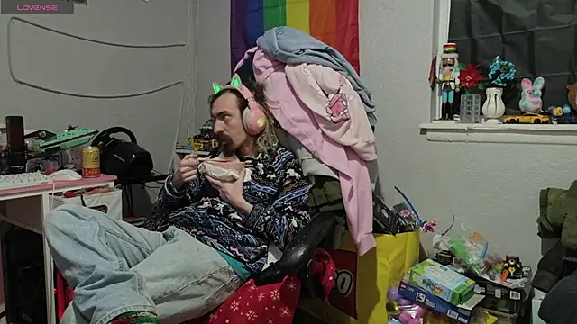 tallnerdyguy online show from 28, 3, 2026