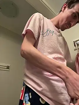 tallnerdyguy online show from 8, 8, 2026