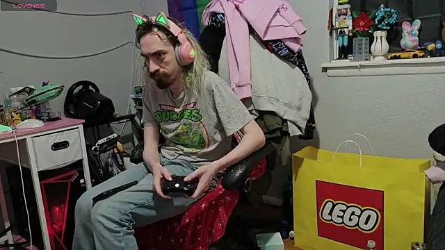 tallnerdyguy online show from 8, 2, 2026