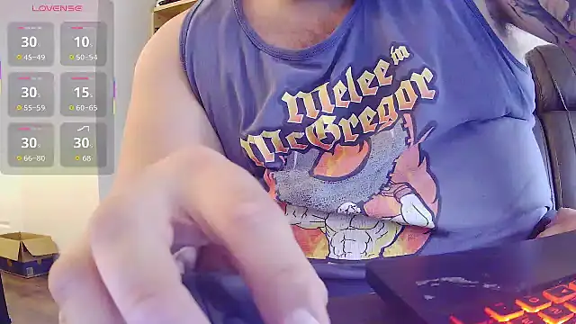 Snapshot of Strong_Bear89 chatting on 23, 10, 2025 Strong Bear89 online show from 23, 10, 2025