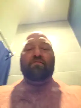 Snapshot of Strong_Bear89 chatting on 1, 3, 2025 Strong Bear89 online show from 1, 3, 2025