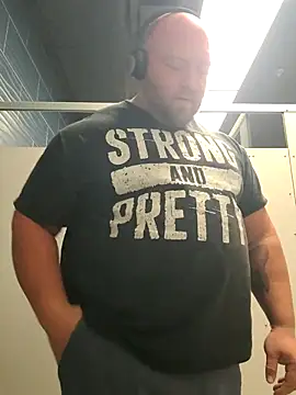 Snapshot of Strong_Bear89 chatting on 2, 12, 2024 Strong Bear89 online show from 2, 12, 2024