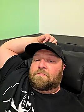 Snapshot of Strong_Bear89 chatting on 25, 2, 2025 Strong Bear89 online show from 25, 2, 2025