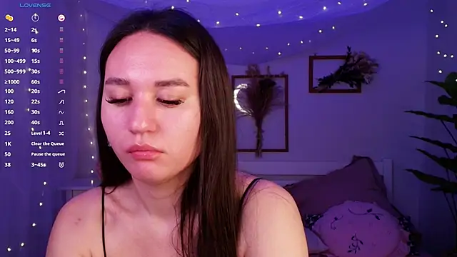 margeriTirell online show from 28, 11, 2025