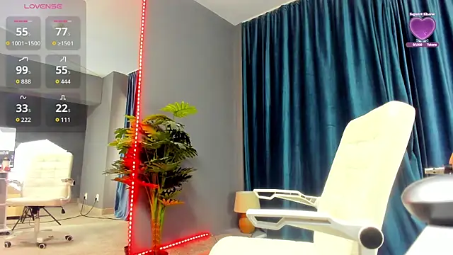 LaurynCopper online show from 6, 10, 2025