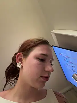 Shirley Thomas online show from 14, 11, 2025