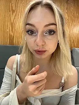 Snapshot of melissa_grr chatting on 2, 3, 2026 melissa grr online show from 2, 3, 2026