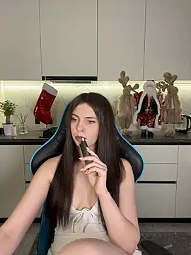 CurlyLara online show from 13, 1, 2026