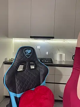 CurlyLara online show from 28, 3, 2026