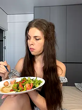 CurlyLara online show from 28, 9, 2025