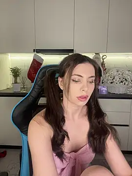 CurlyLara online show from 10, 1, 2026