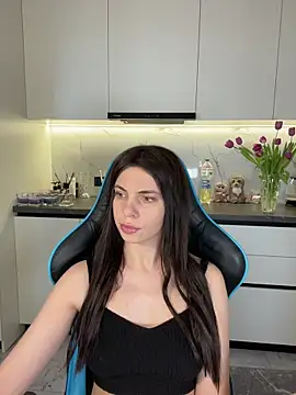 CurlyLara online show from 8, 3, 2026