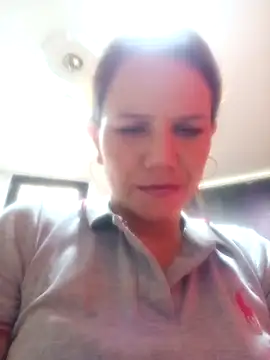 EvelyneClark online show from 11, 1, 2025