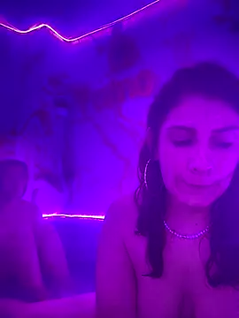 Alysson-- online show from 26, 10, 2025