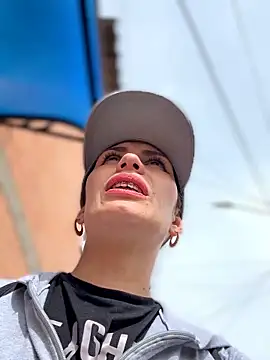 Alysson-- online show from 8, 4, 2026