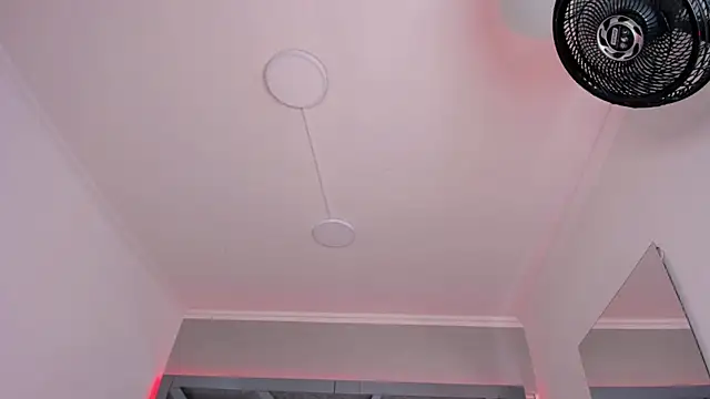 Snapshot of AmberiniHoffman chatting on 23, 9, 2025 AmberiniHoffman online show from 23, 9, 2025