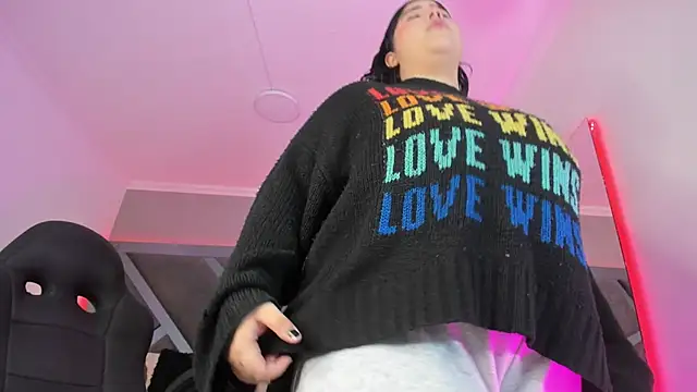 Snapshot of AmberiniHoffman chatting on 12, 3, 2025 AmberiniHoffman online show from 12, 3, 2025