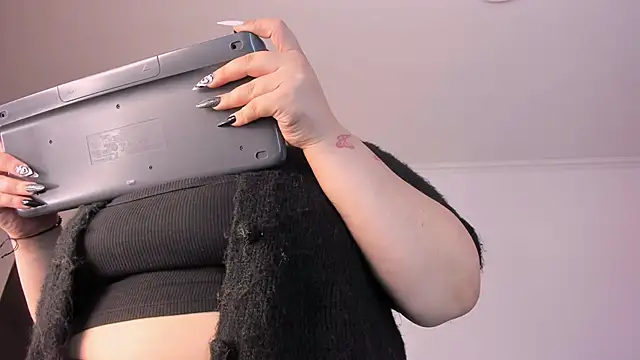 AmberiniHoffman online show from 10, 1, 2026