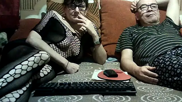 Snapshot of AlanaLaDream chatting on 16, 10, 2025 AlanaLaDream online show from 16, 10, 2025