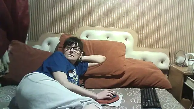 Snapshot of AlanaLaDream chatting on 24, 9, 2025 AlanaLaDream online show from 24, 9, 2025