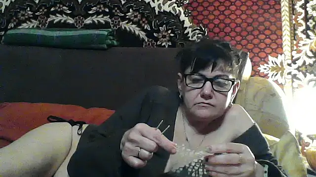 Snapshot of AlanaLaDream chatting on 12, 11, 2025 AlanaLaDream online show from 12, 11, 2025