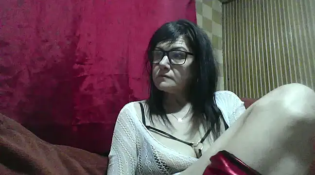 Snapshot of AlanaLaDream chatting on 2, 3, 2025 AlanaLaDream online show from 2, 3, 2025