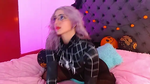 Thea Aphros  online show from 30, 10, 2025