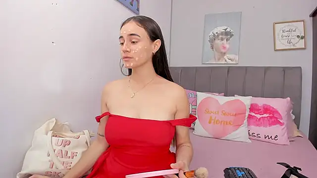 naughtyloverss online show from 9, 4, 2026