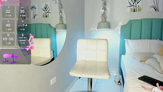 Khenta Michells online show from 11, 3, 2025