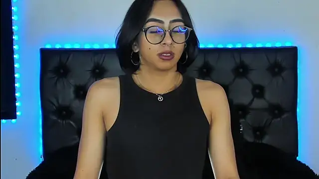 Skyler  blue4 online show from 15, 1, 2025