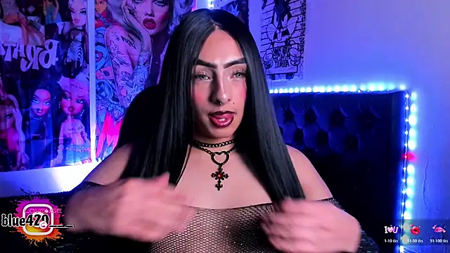 Skyler  blue4 online show from 3, 3, 2026