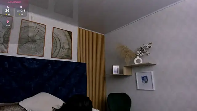 Snapshot of Charlotte_Mayer chatting on 12, 6, 2026 Charlotte Mayer online show from 12, 6, 2026