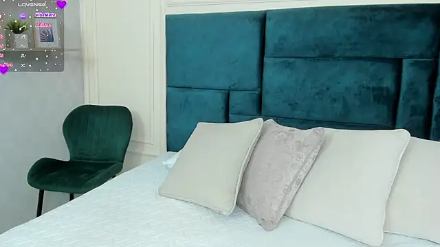 Charlotte Mayer online show from 12, 3, 2025