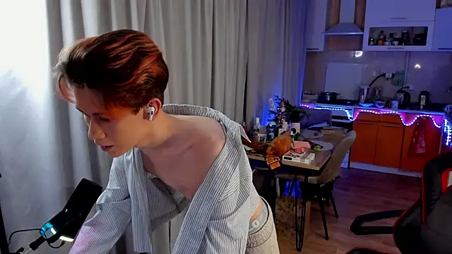 AndrewwCarter2 online show from 24, 1, 2025