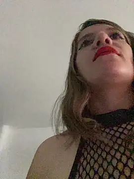 gwen ashly online show from 13, 4, 2026