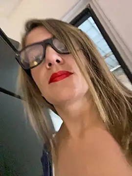 gwen ashly online show from 7, 4, 2026